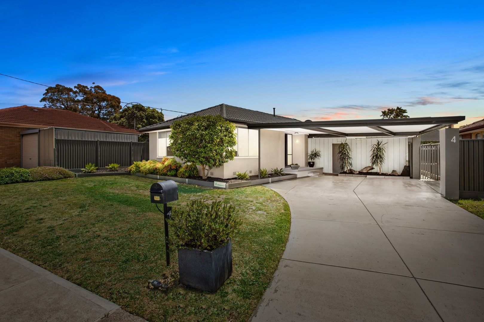4 Brownlow Crescent, Epping VIC 3076, Image 0