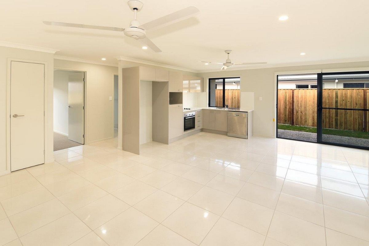 2/24 Spoonbill Drive, Forest Glen QLD 4556, Image 0