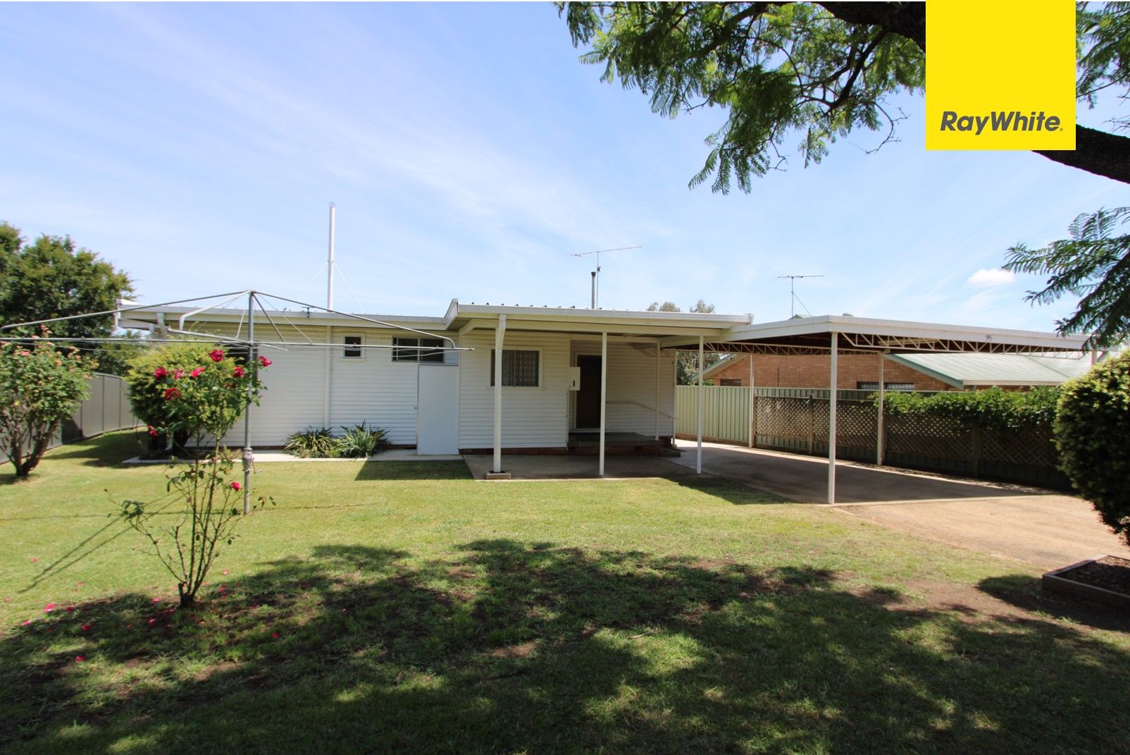 95 Prince Terrace, Inverell NSW 2360 House For Rent 380 Domain