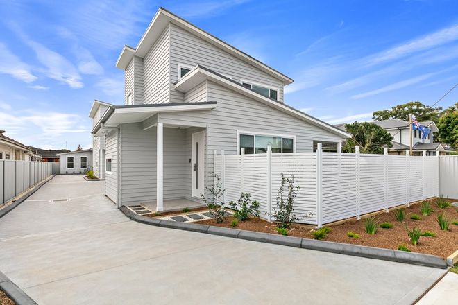 Picture of 1/37 Paul Street, UMINA BEACH NSW 2257