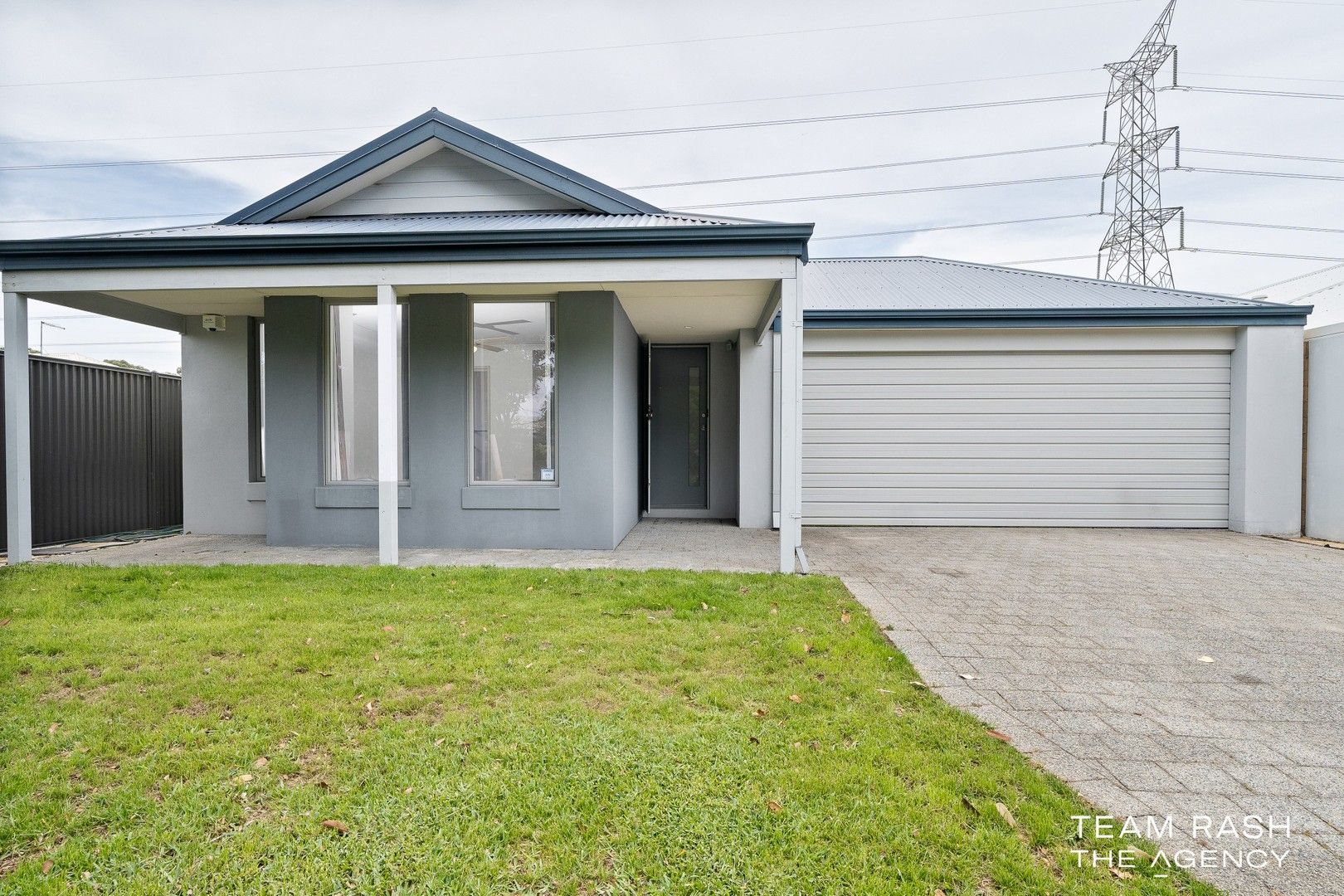 3 bedrooms House in 3 Serenity Street WELLARD WA, 6170