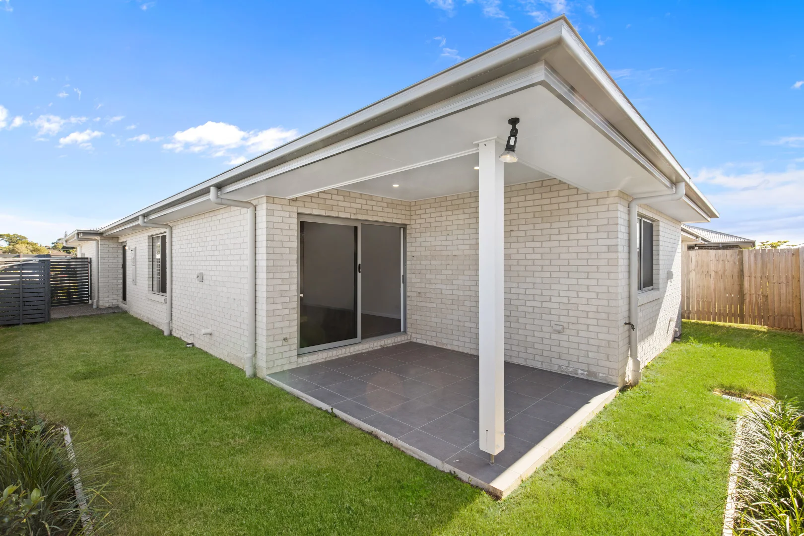 Additional image 11 of 20 Dunstan Cres, Strathpine QLD 4500