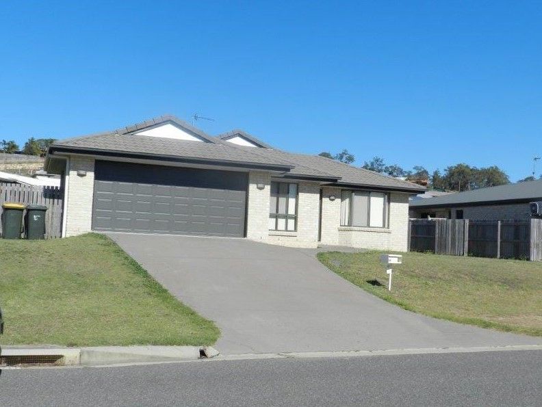 4 bedrooms House in 28 Cavella Drive GLEN EDEN QLD, 4680