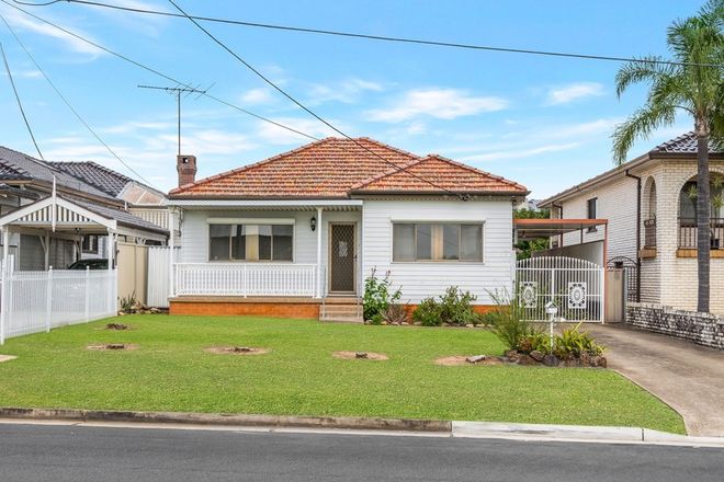 Picture of 20 Brown Street, SMITHFIELD NSW 2164