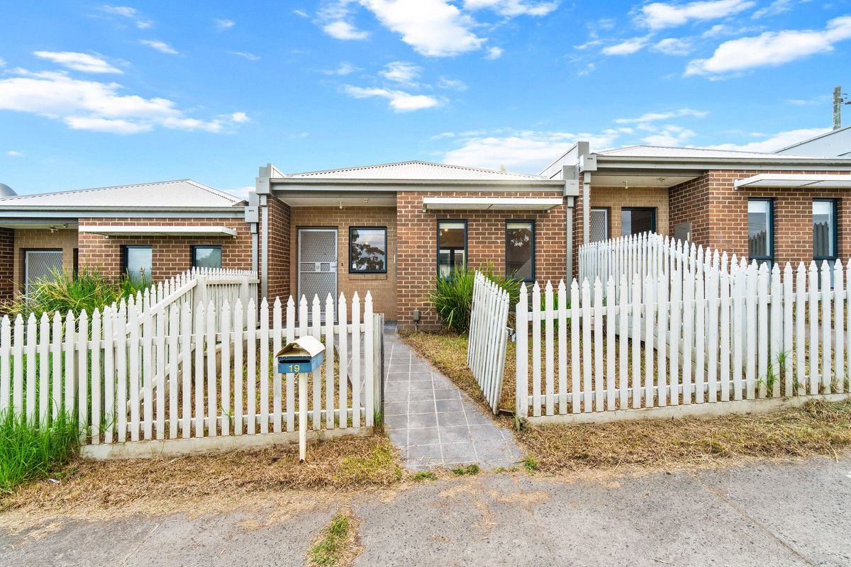 19 Bruton Street, Morwell VIC 3840 Apartment For Rent Domain