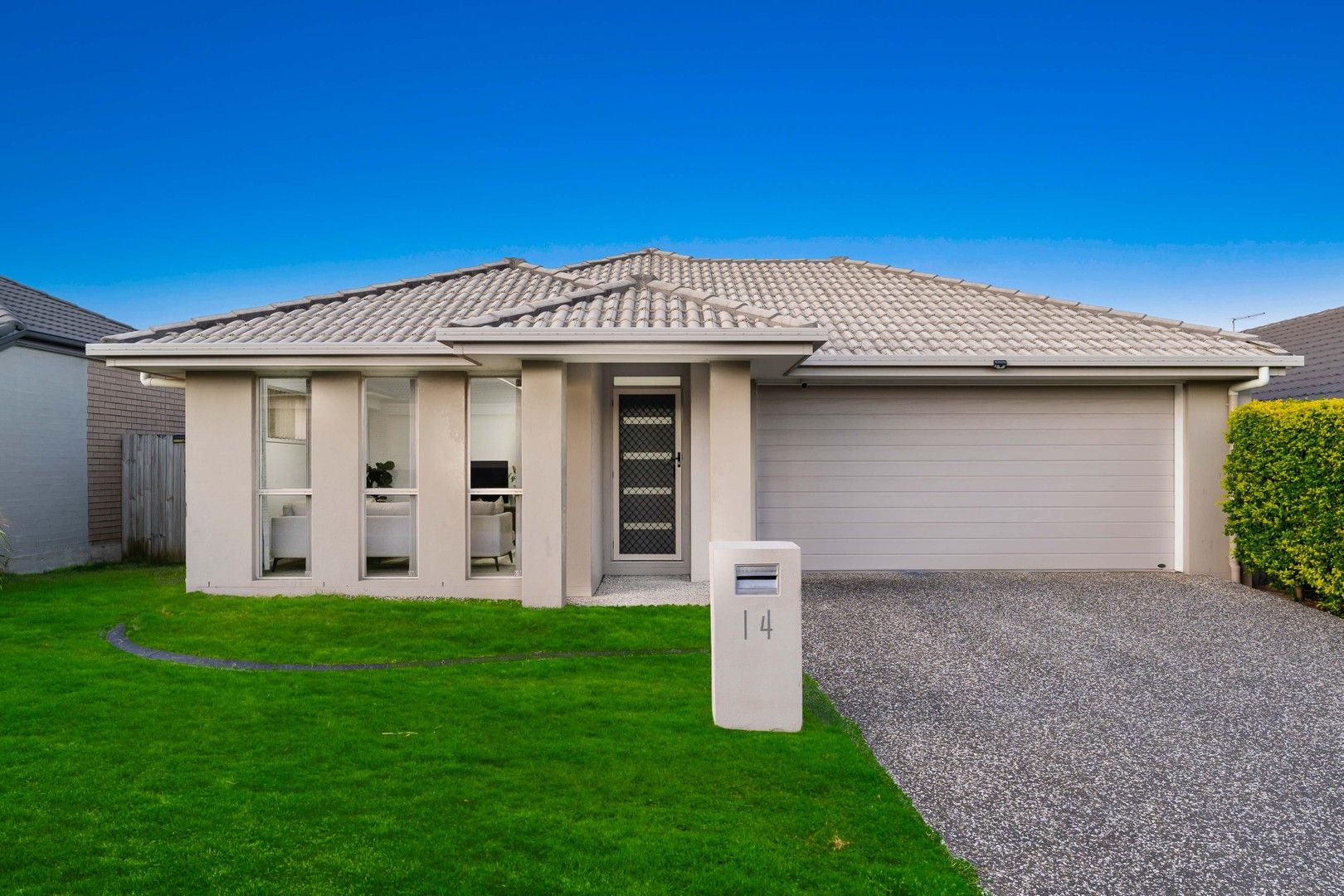 4 bedrooms House in 14 Highcliff Crescent NORTH LAKES QLD, 4509