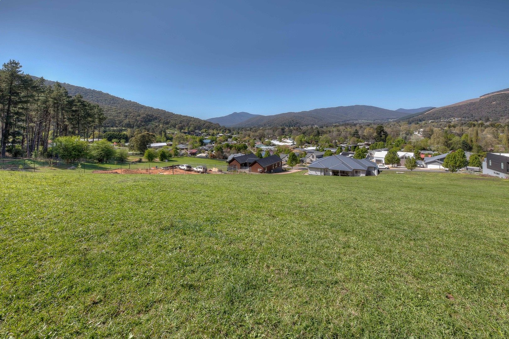 28 Mountain Mist Drive, Bright VIC 3741, Image 0