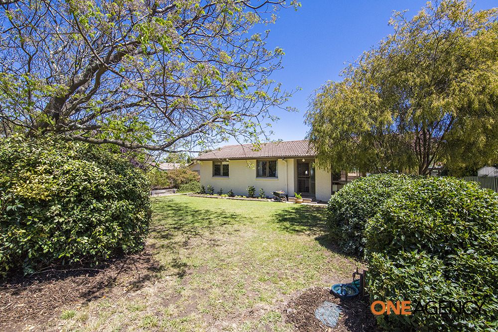 4 Hector Place, Kambah ACT 2902