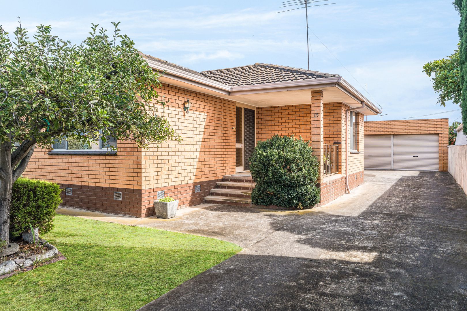 15 Hinton Close, Norlane VIC 3214, Image 1