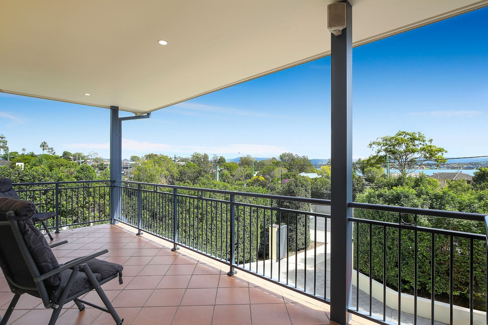 194 Avoca Drive, Green Point NSW 2251 Domain