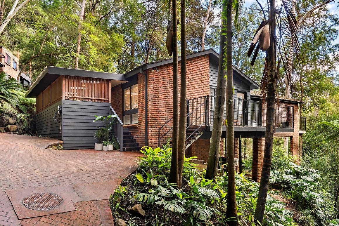 Picture of 19 Lockinvar Place, HORNSBY NSW 2077