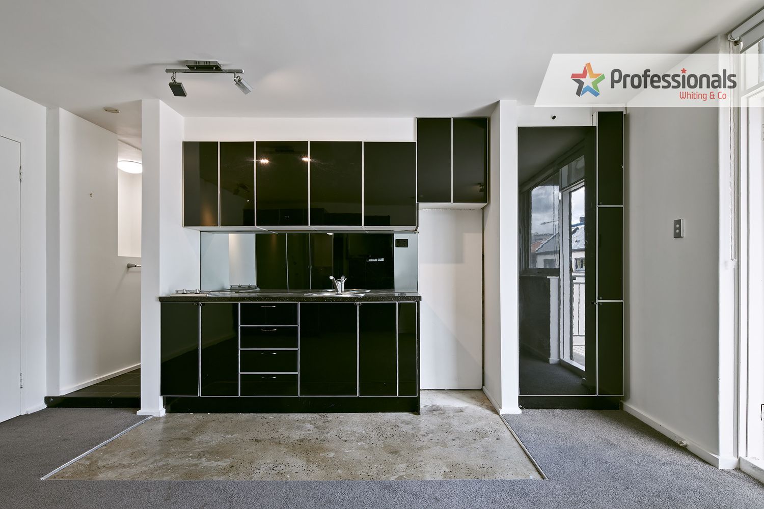 Studio in 42/92 Grey Street, ST KILDA VIC, 3182
