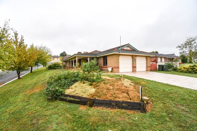 Picture of 8 Elliot Close, WINDRADYNE NSW 2795