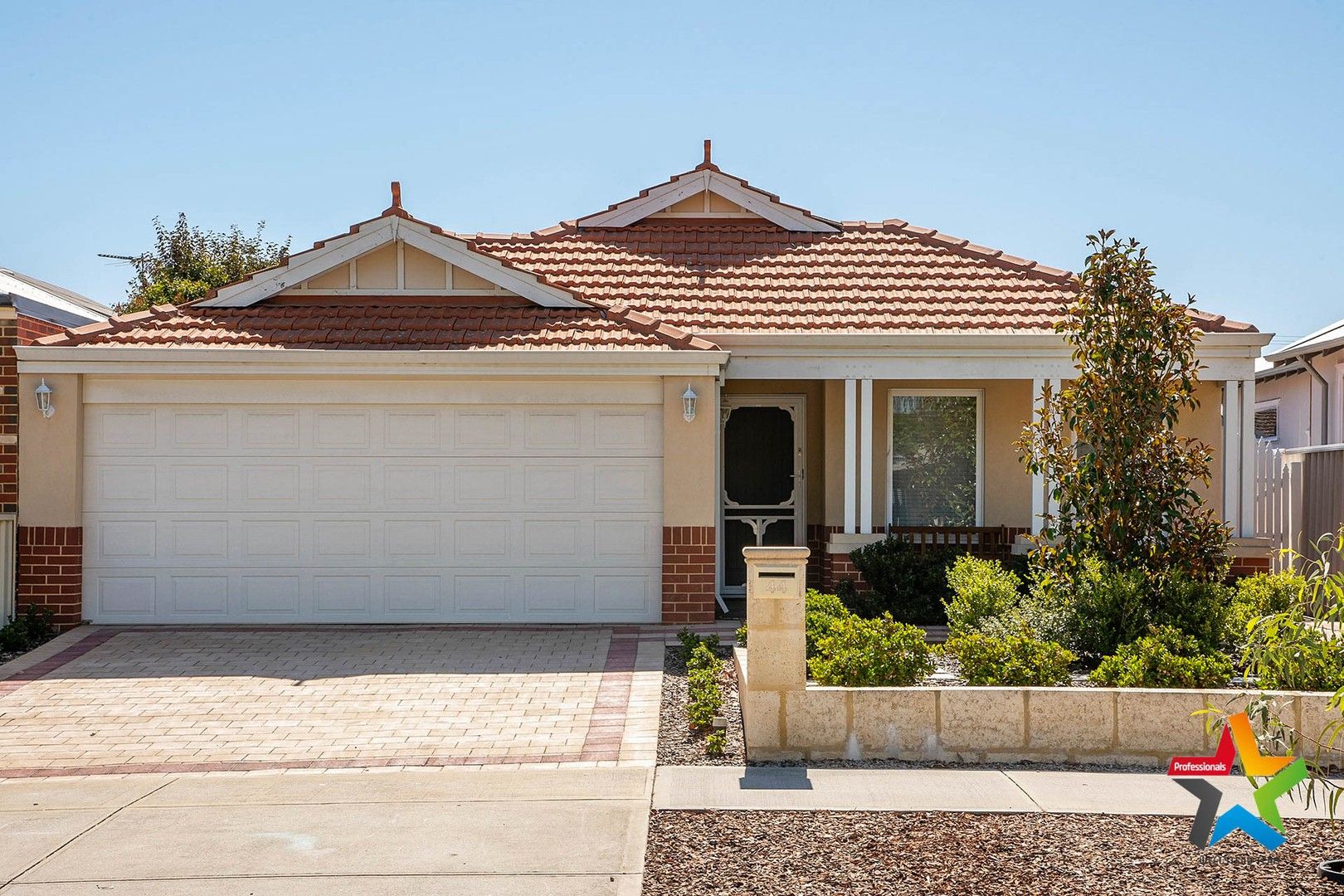 4 bedrooms House in 44 Wilson Street BASSENDEAN WA, 6054