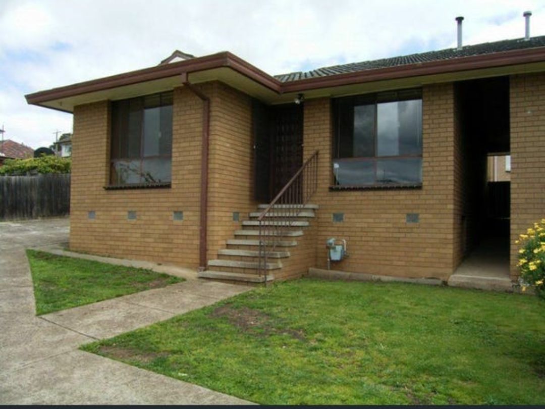 2 bedrooms Apartment / Unit / Flat in 2/10 Peter Street BELL POST HILL VIC, 3215