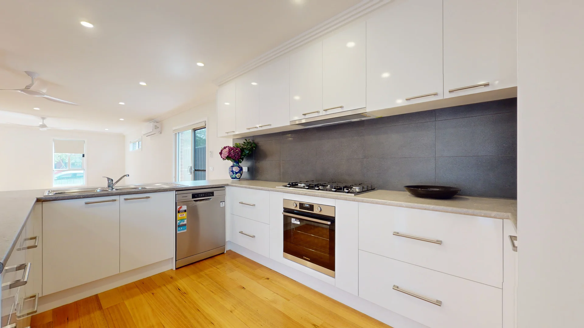 Additional image 4 of 1/18 Lennox Street, Moonee Ponds VIC 3039