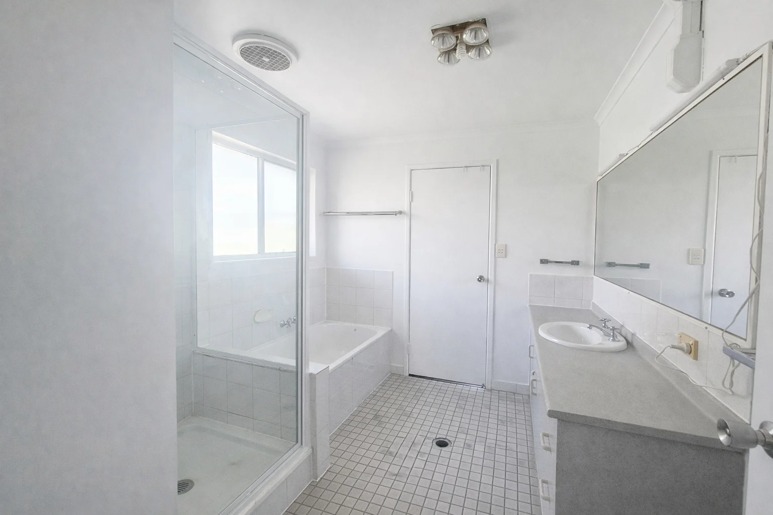 Additional image 5 of 50 Staal Crescent, Emerald QLD 4720