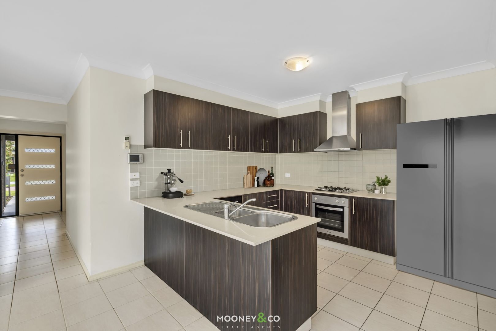 14 Kingsbarn Court, Cranbourne VIC 3977, Image 1