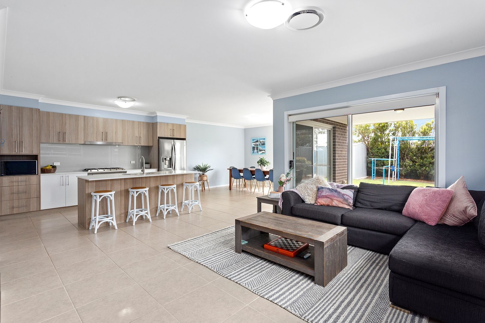 2/23 Wollingurry Street, Haywards Bay NSW 2530, Image 2