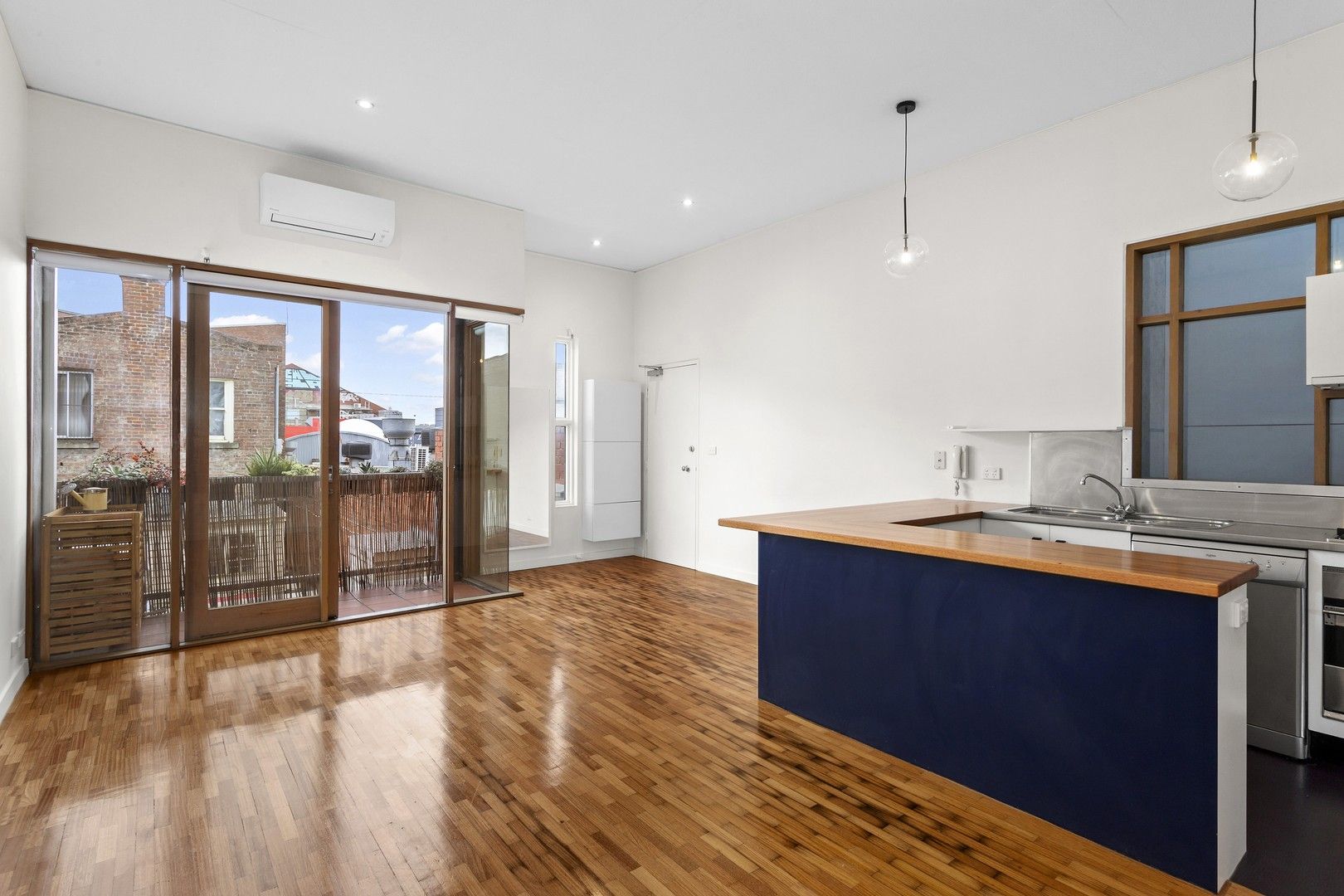 2 bedrooms Apartment / Unit / Flat in 40/4 Tullo Place RICHMOND VIC, 3121