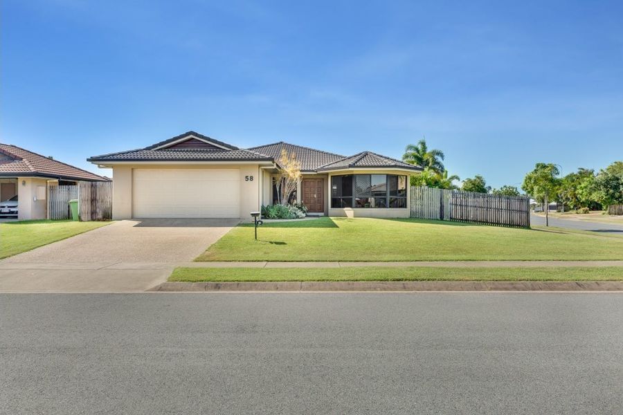 4 bedrooms House in 58 Spinnaker Way BUCASIA QLD, 4750