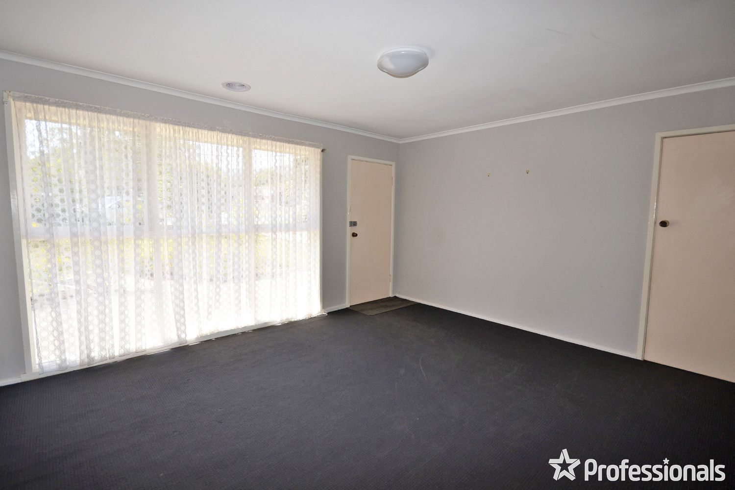 49 Pembroke Road, Mooroolbark VIC 3138 House For Rent Domain