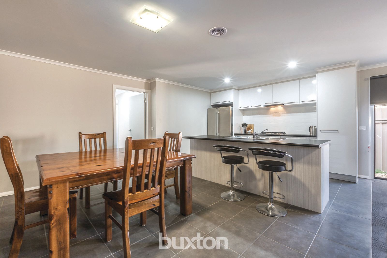 3/163a Cuthberts Road, Alfredton VIC 3350, Image 2
