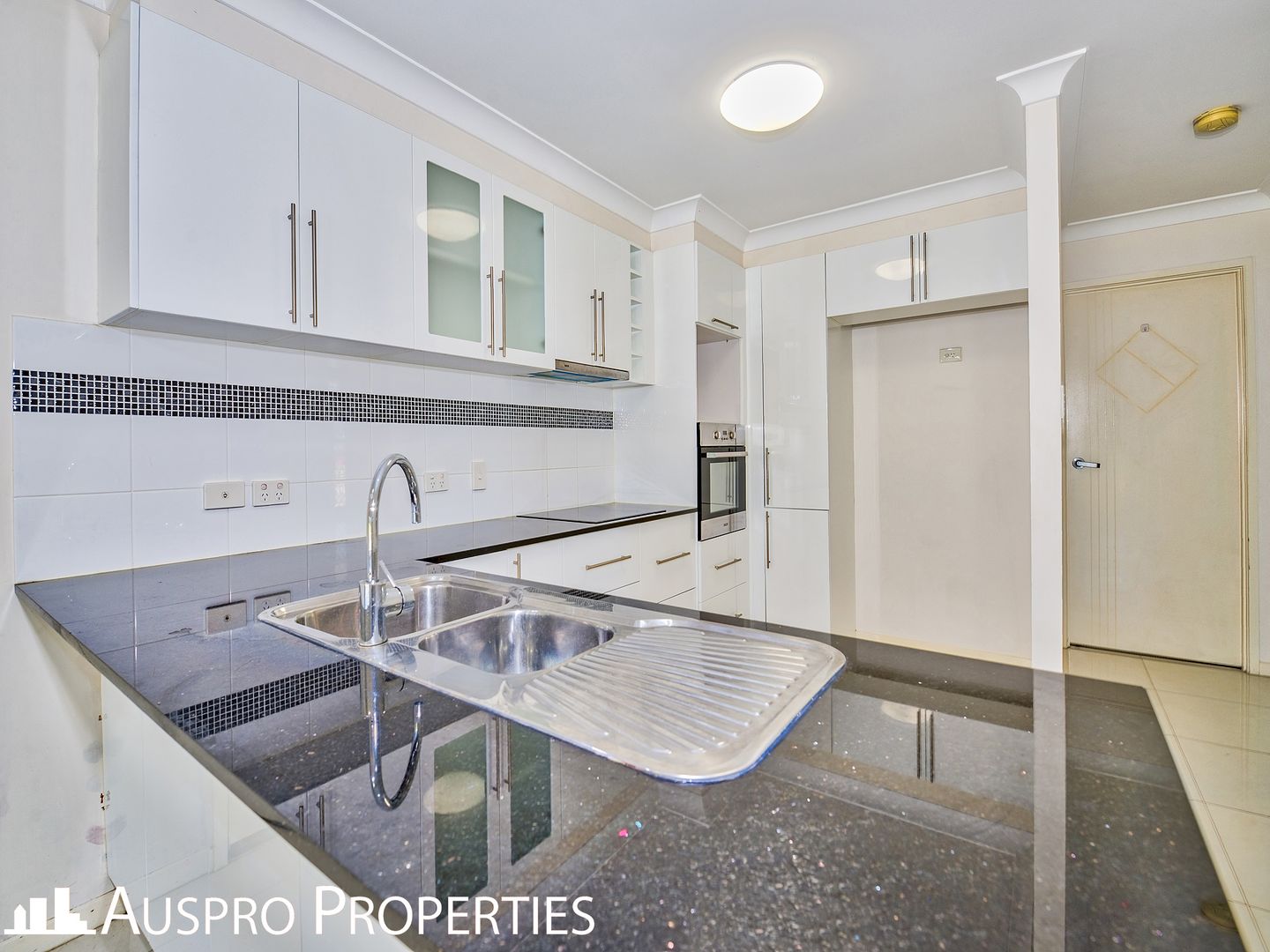 1/148 Beenleigh Road, Sunnybank QLD 4109, Image 1