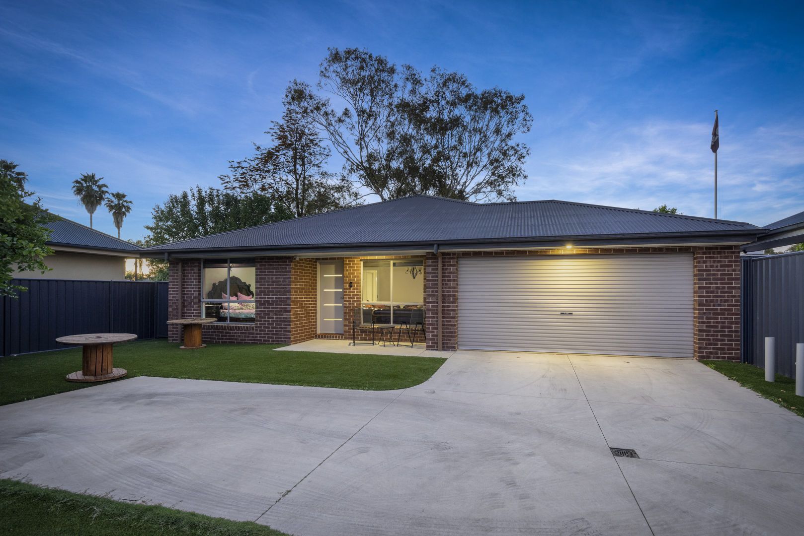 2/361 Bellevue Street, North Albury Property History & Address