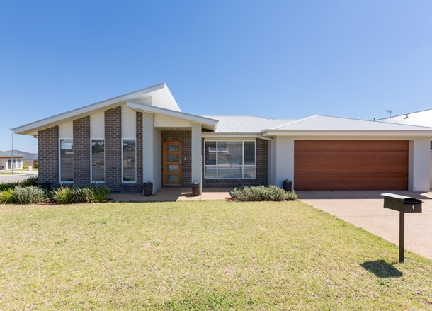 1 St Pauls Place, Gobbagombalin NSW 2650