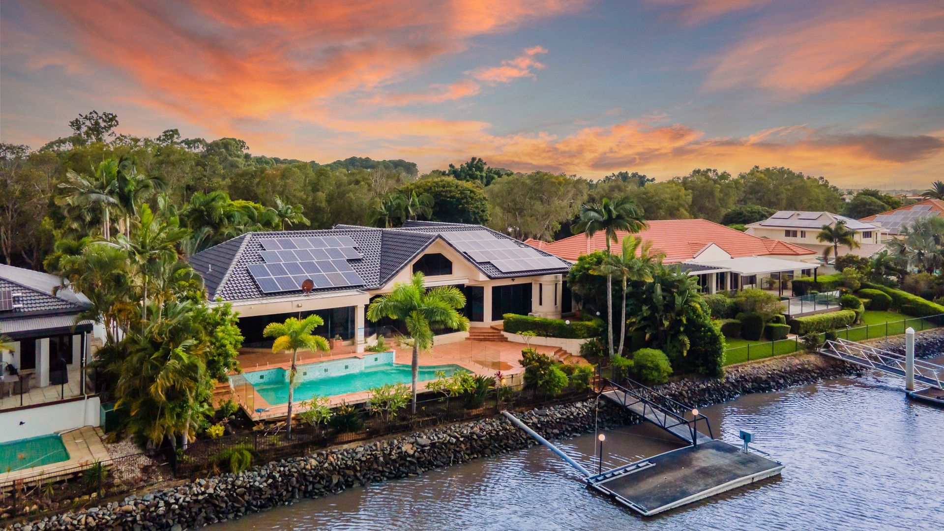 4 bedrooms House in 1034 Rosebank Way HOPE ISLAND QLD, 4212