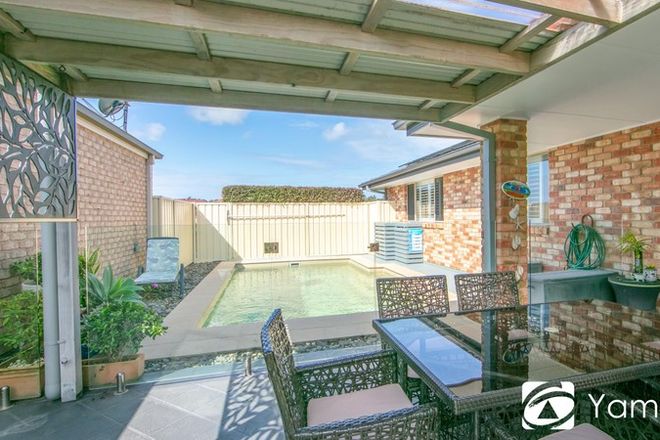 Picture of 2 Kallatina Place, YAMBA NSW 2464