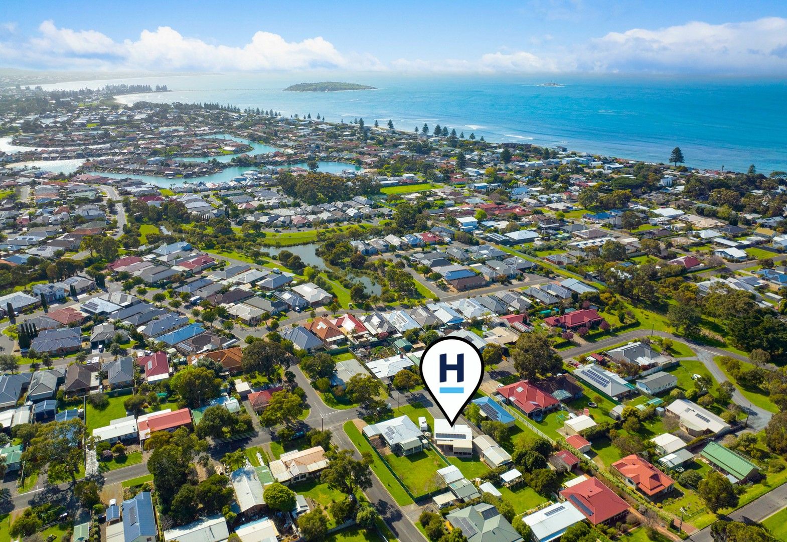 11 Higgins Street, Encounter Bay SA 5211, Image 0