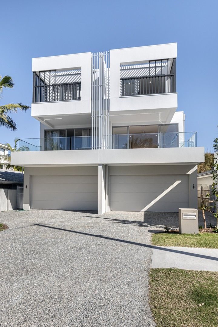 Villa 2/86 Petrel Avenue, Mermaid Beach QLD 4218, Image 1