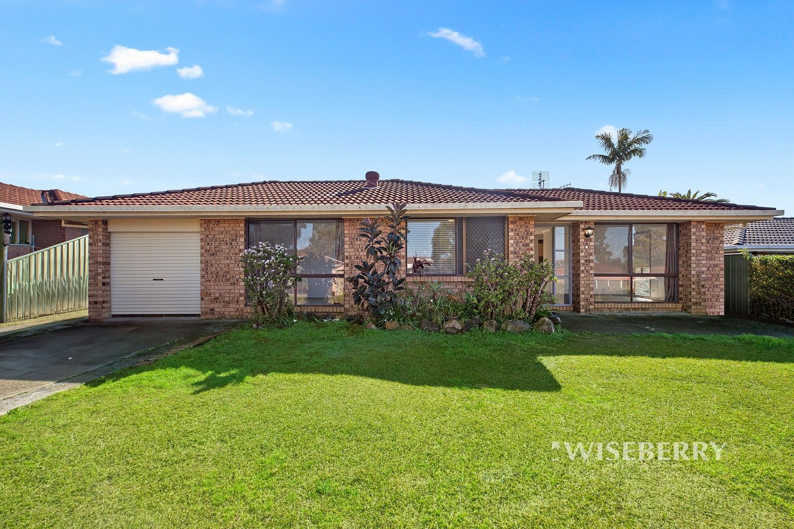 4 Jane Close, Lake Haven NSW 2263, Image 0