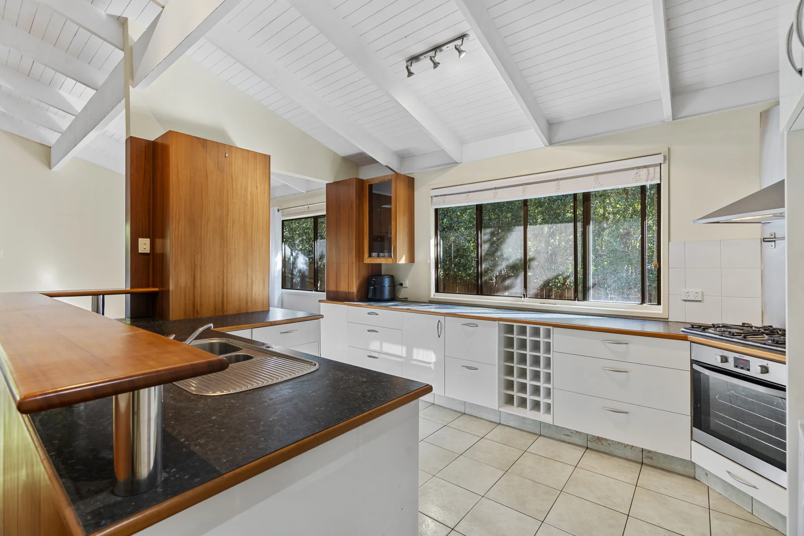 Additional image 4 of 2/4 Fishermans Bend, Balmoral QLD 4171