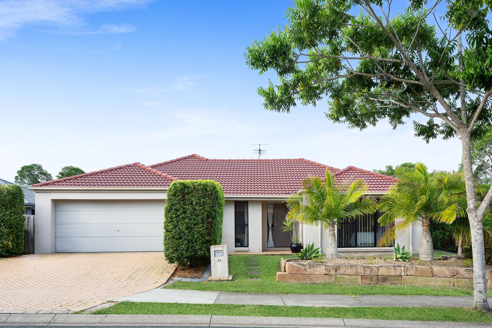 24 Admiral Crescent, Springfield Lakes QLD 4300