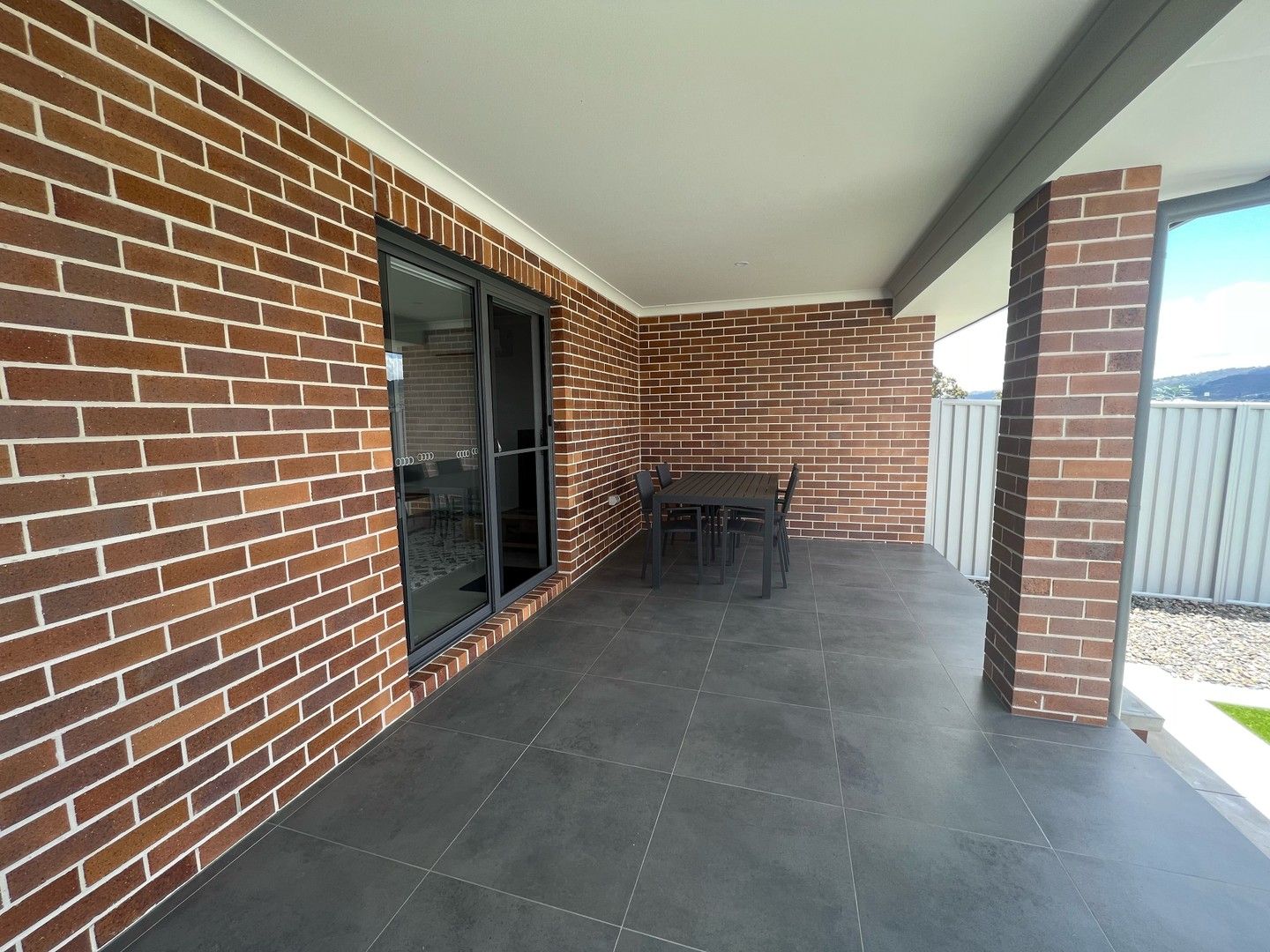 2 bedrooms House in 9a Palomino Place TAMWORTH NSW, 2340
