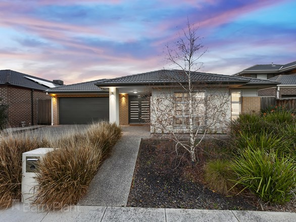 95 Fongeo Drive, Point Cook VIC 3030