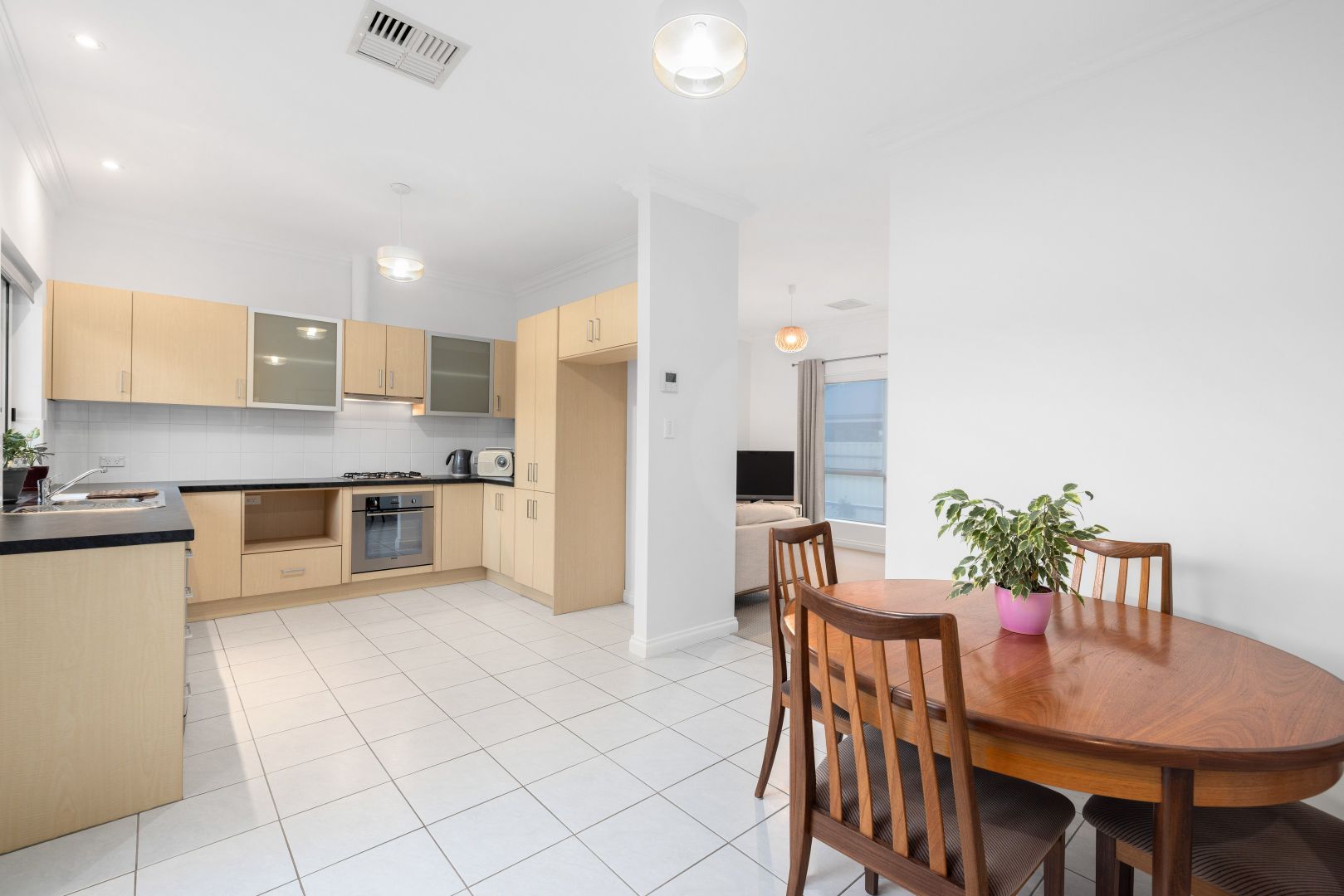 2/30 Branksome Terrace, Dover Gardens SA 5048, Image 2