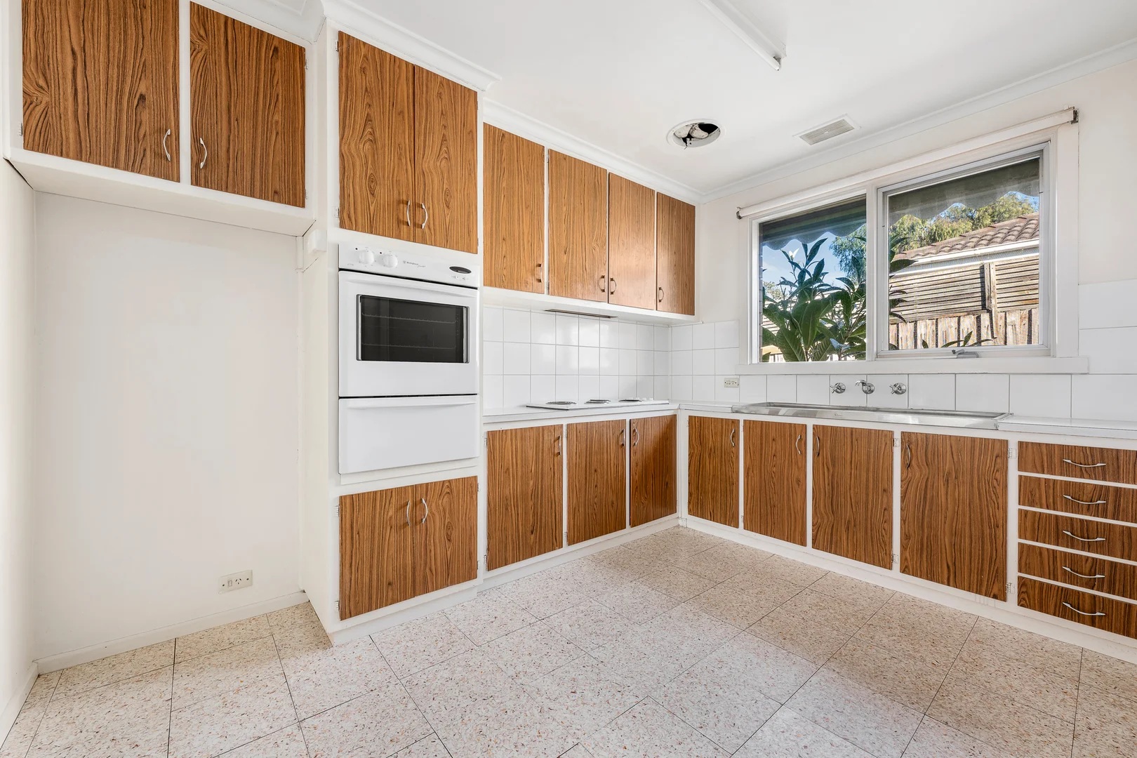 Additional image 6 of 3/182 Weatherall Road, Cheltenham VIC 3192