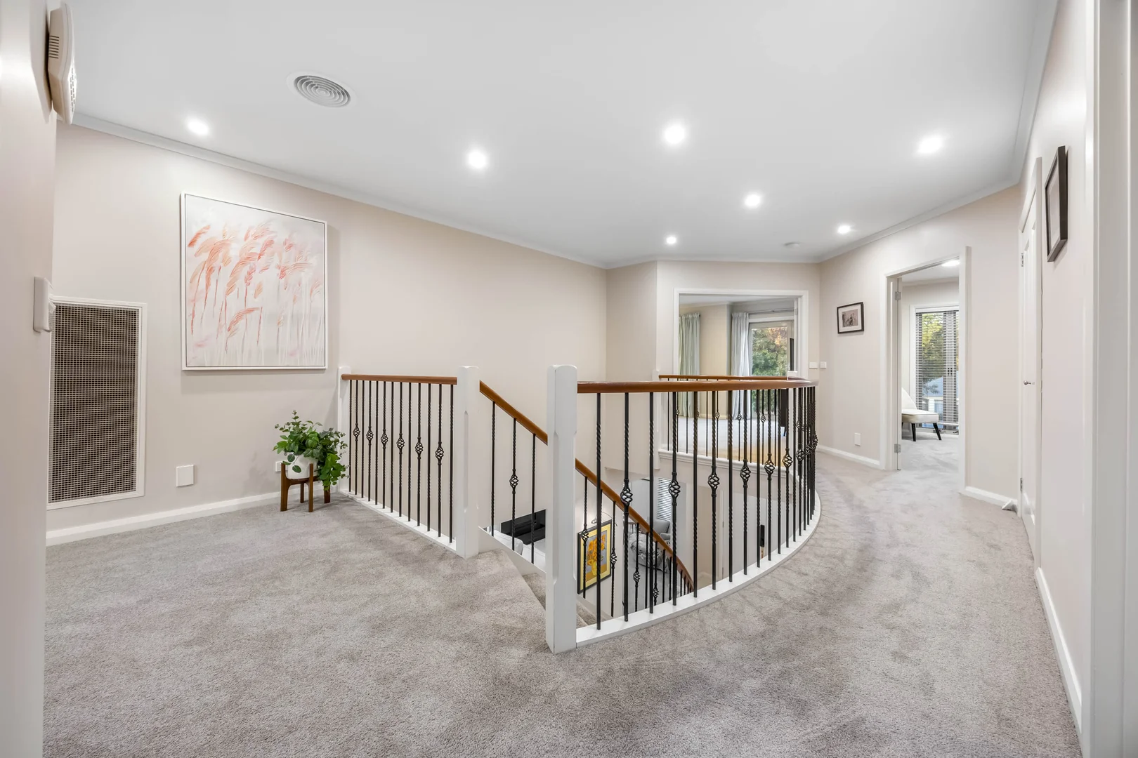 Additional image 16 of 7 St Glens Way, Lake Gardens VIC 3355