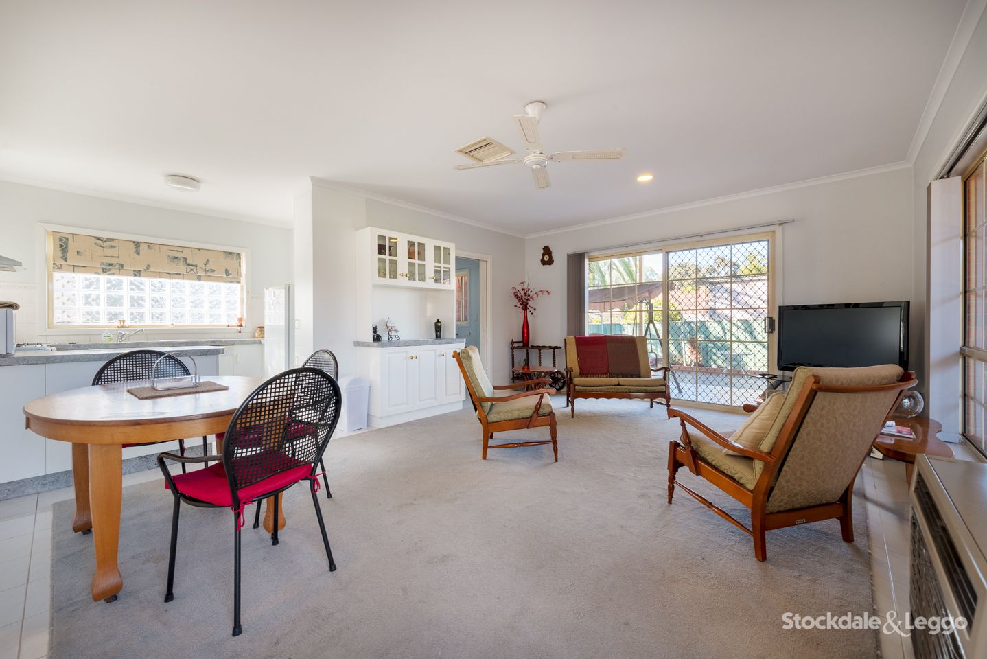 2/24 Perry Street, Wangaratta VIC 3677, Image 2