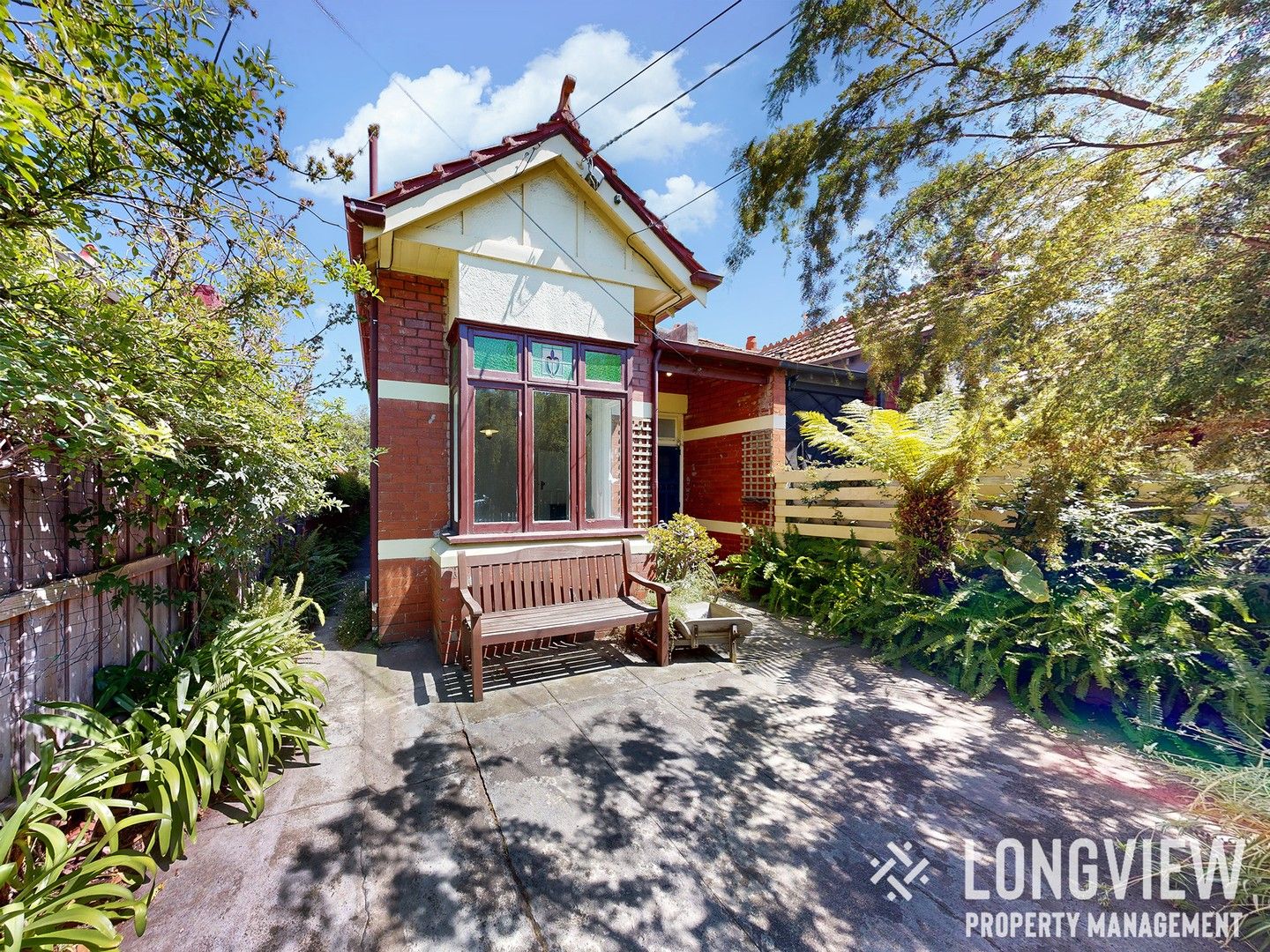 2 bedrooms House in 17 Kalymna Grove ST KILDA EAST VIC, 3183