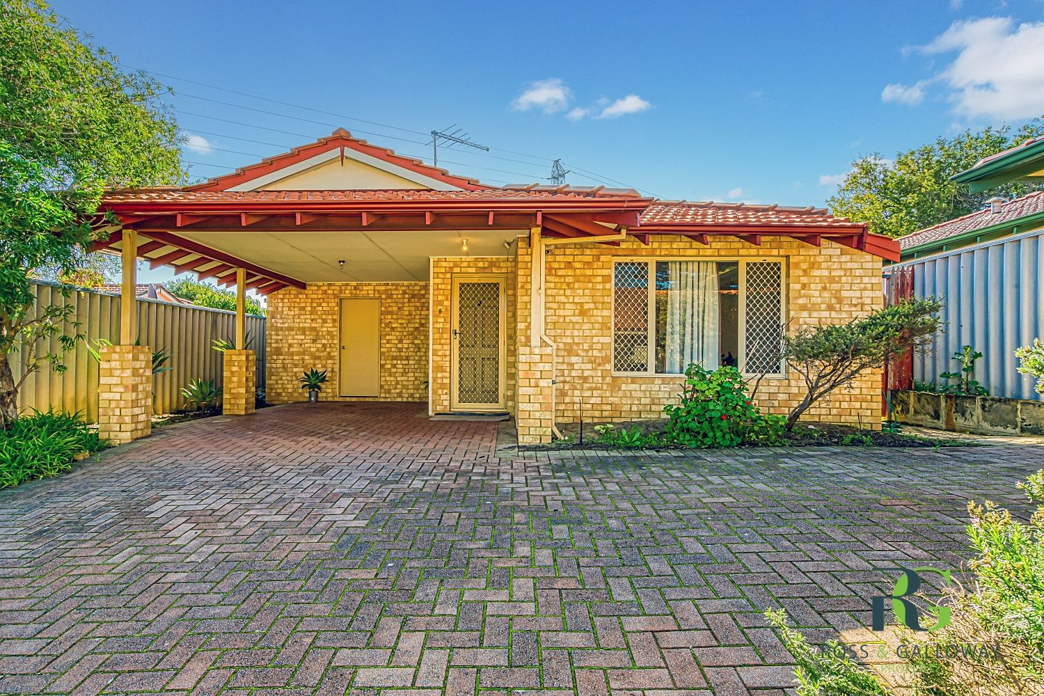 3 bedrooms Villa in 8/104 Forrest Road HAMILTON HILL WA, 6163