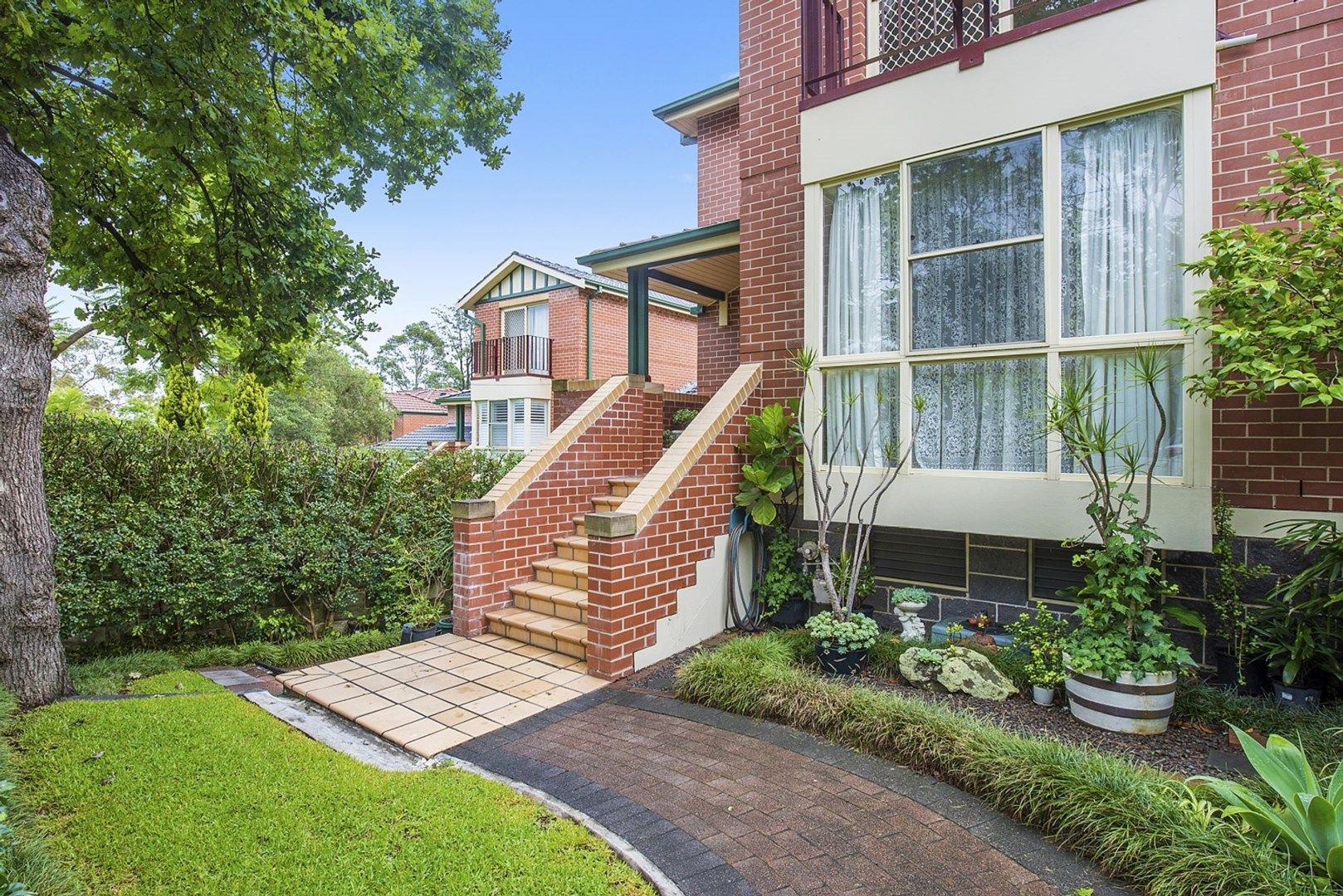 3 bedrooms Townhouse in 11A Bent Street LINDFIELD NSW, 2070