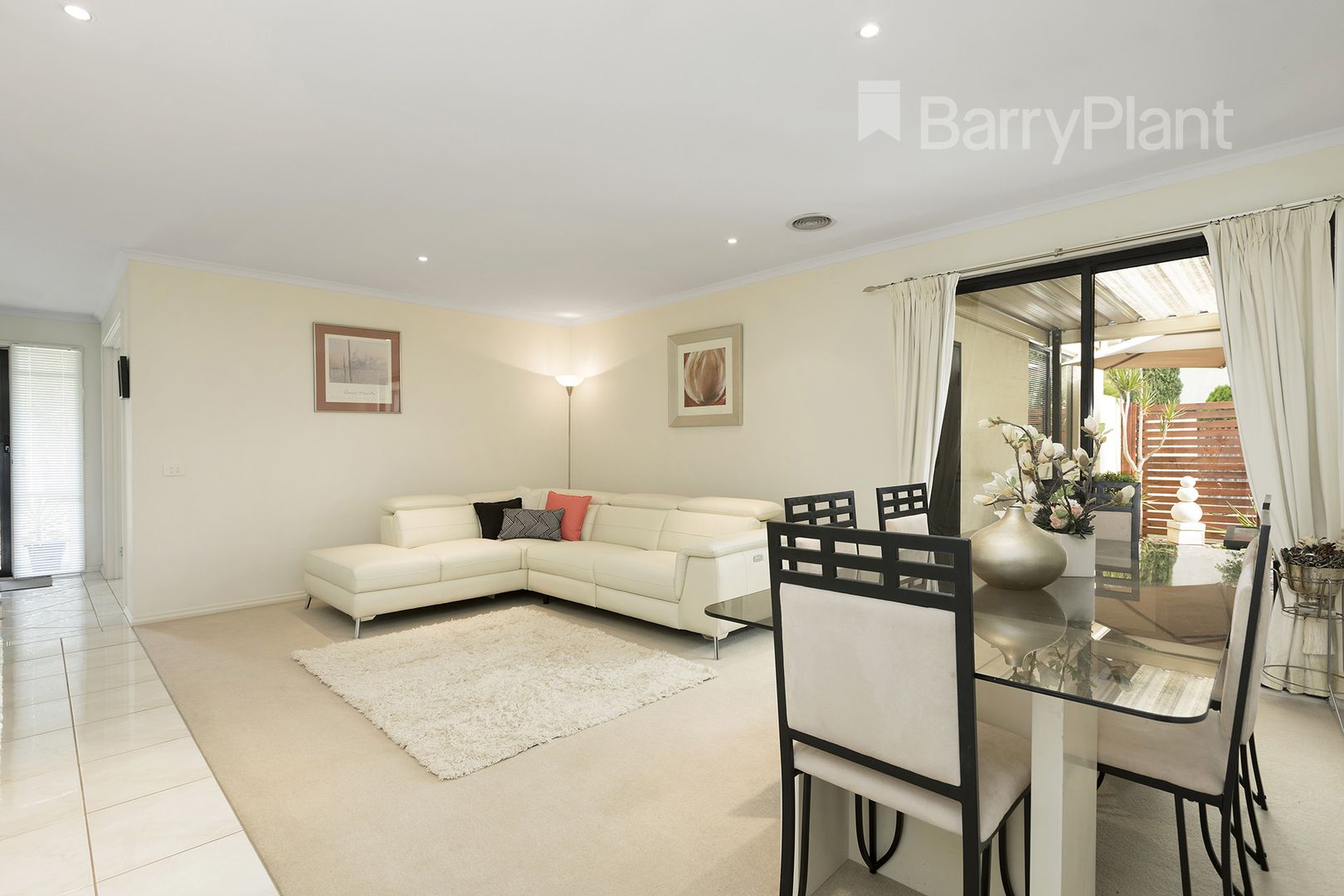 15 Norfolk Place, Aspendale Gardens VIC 3195, Image 2