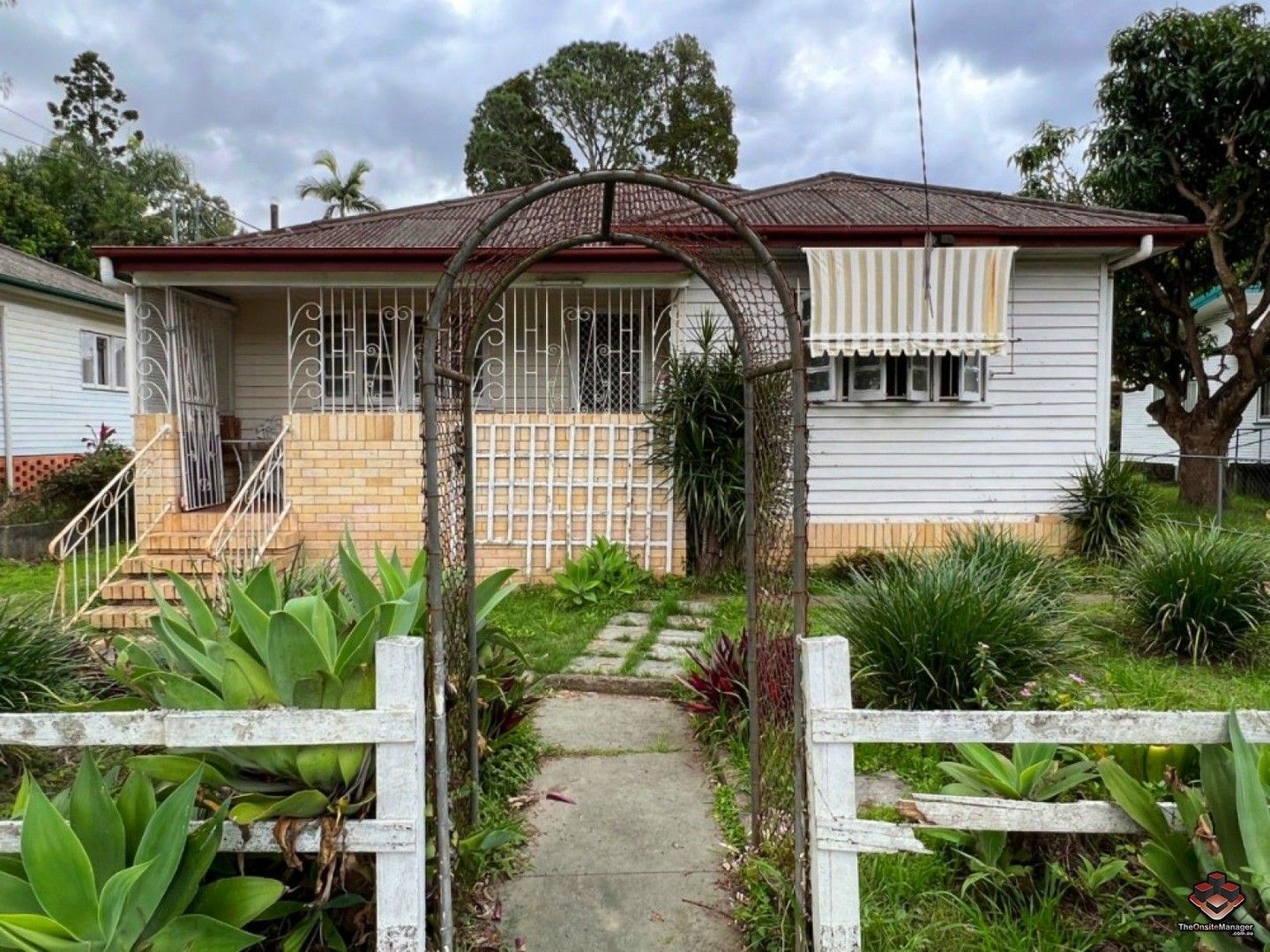 3 bedrooms House in 63 Fairley Street INDOOROOPILLY QLD, 4068