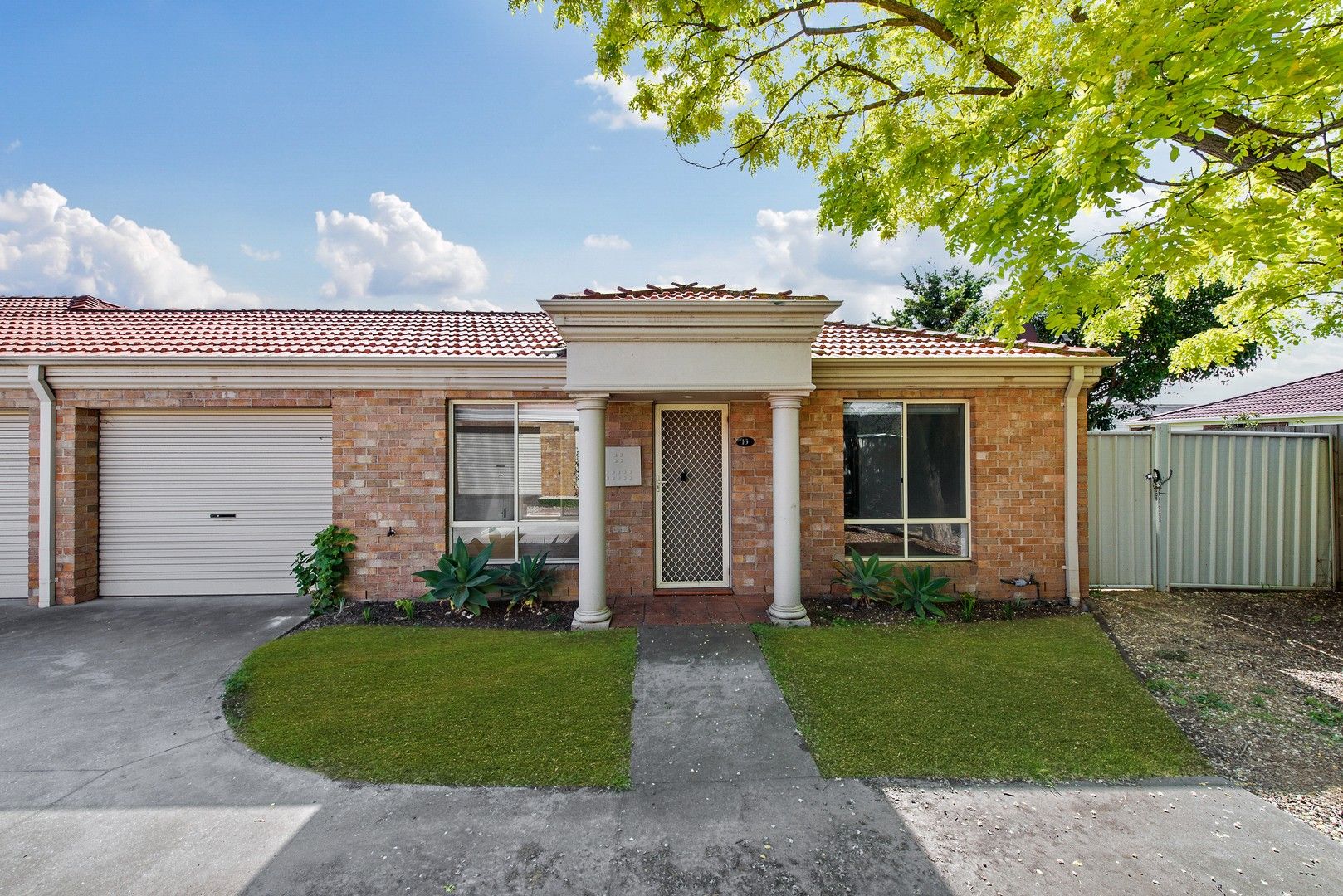 16/110 Delbridge Drive, Sydenham VIC 3037, Image 1