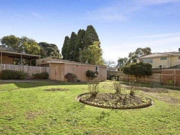 2 Cherry Orchard Rise, Box Hill North VIC 3129, Image 1